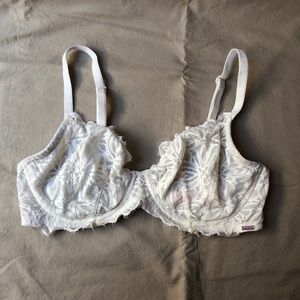 PINK - Underwire lace bralette